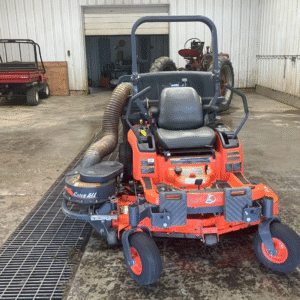 Kubota ZD221 Zero Turn Mower with Bagger – 2014